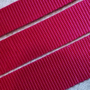 Cerise nylonrem (20, 25 och 30 mm bred)