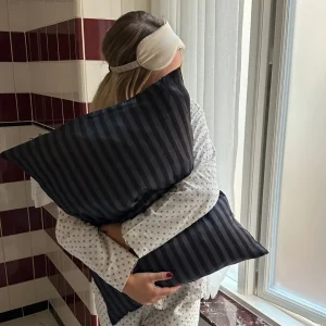 SILK PILLOWCASE - BLACK STRIPED